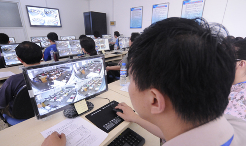 上海三区今年高考试行电子眼“监考”